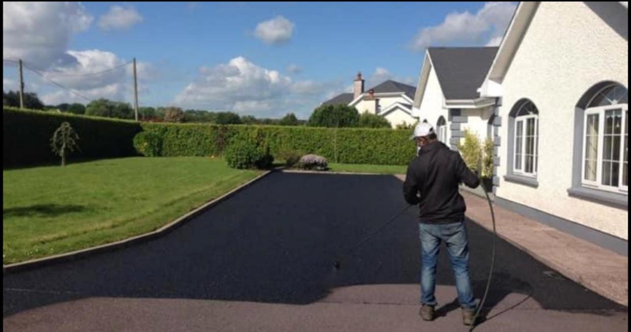 Driveway Cleaning Prices Dublin: What You Should Know