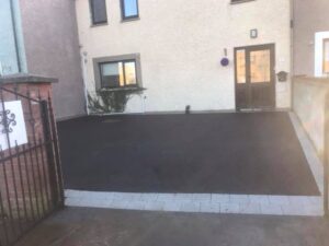 Tarmac driveway completed with silver granite border