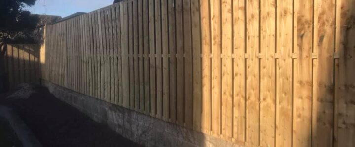 Timber Hit and Miss Fencing