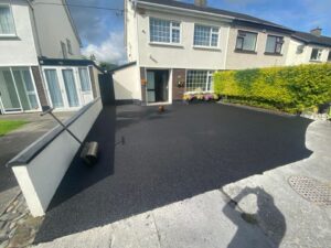 Tarmac driveway with new step in Leixlip 2